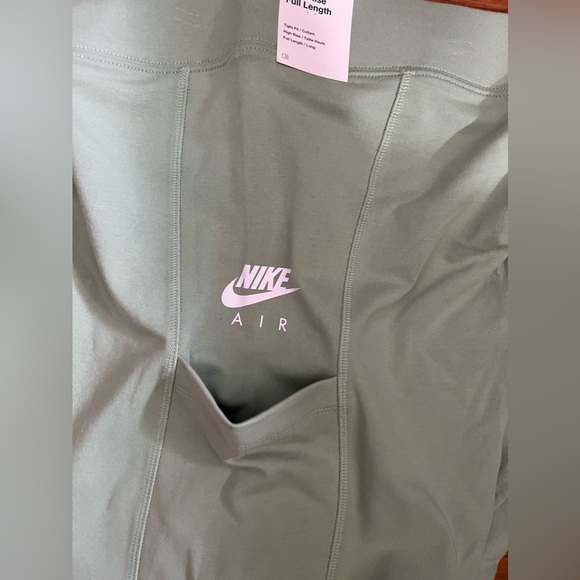 *NWT* Nike Air Sportswear Women’s Steam Green/White HR Leggings Size 2XL - Picture 5 of 8